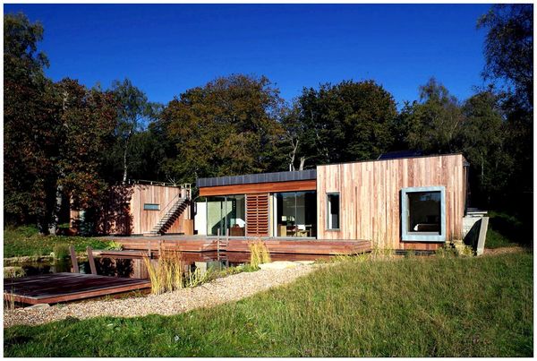 Дом в лесу от архитекторов Pad Studio
