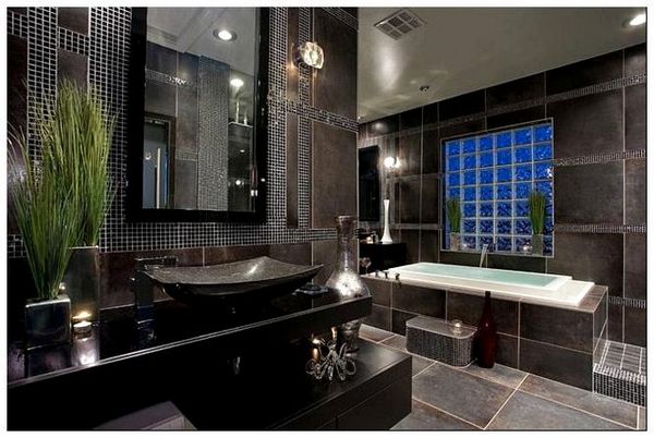 Черный цвет в ванной комнате в современном стиле.