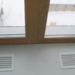 Зачем нужны вентиляционные решетки в подоконник и как их установить