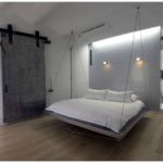 Проект комнаты с необычной плавающей кроватью