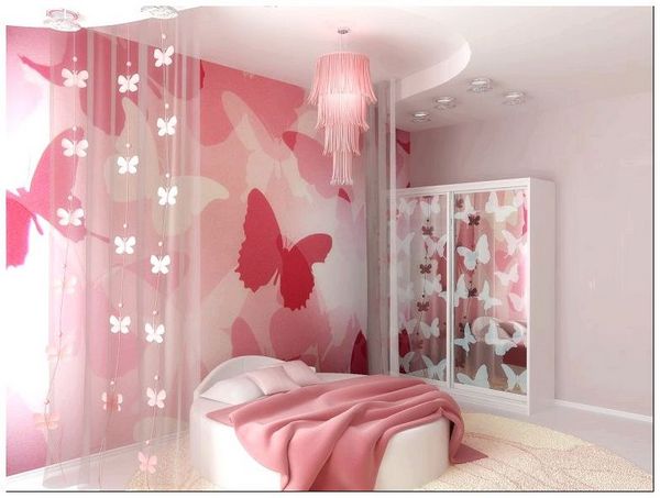 Воздушный дизайн комнаты для девочки-подростка с бабочками на стенах