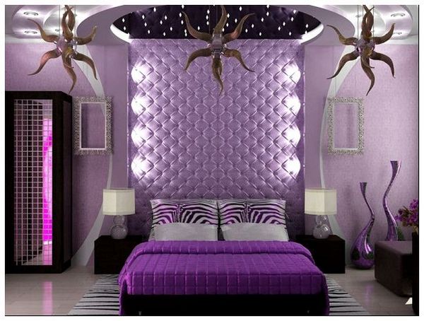яркая фиолетово сиреневая спальня фото