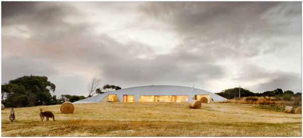 австралийский дом в гармонии с природой