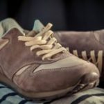 Как стирать замшевые кроссовки Технология стирки натуральной и искусственной замши вручную и в