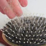 Как почистить расчёску Правила ухода за расчёской