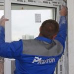Как производится демонтаж створки пластикового окна для ремонта стеклопакета