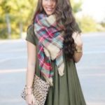 Как завязать шарф на платье красиво, эффектно, оригинально