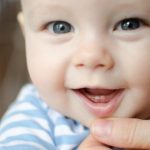 Как выбрать обезболивающее средство для ребенка при прорезывании зубов