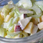 Салат с сельдереем стеблевым рецепты