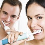 Рейтинг лучших электрических зубных щеток Oral-B